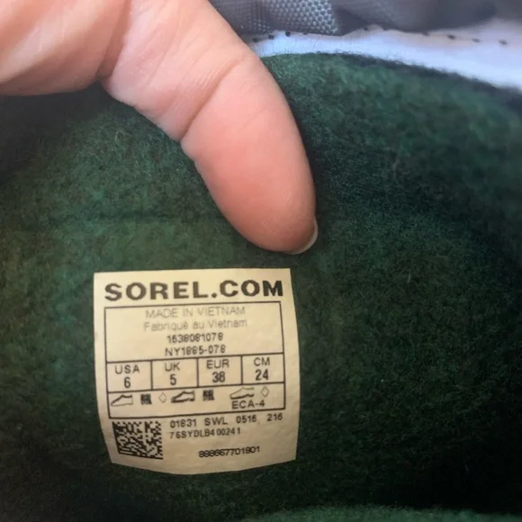 Kids  SOREL Snow Boots 6 - Picture 6 of 8